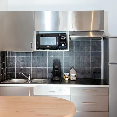 Les Cles De La Cite Apartment